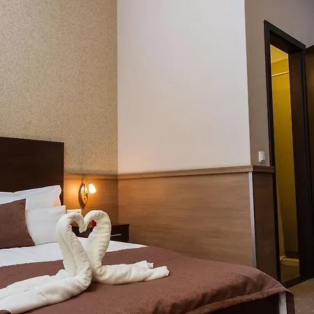 21 And Hotel Budapest