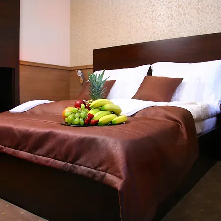 21 And Hotel 3*