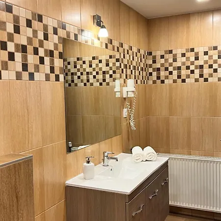 Hotel 21 And 3*