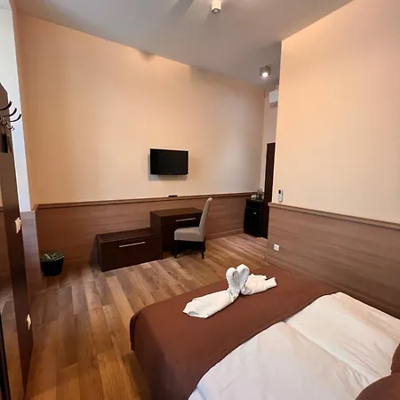 21 And Hotel Budapest