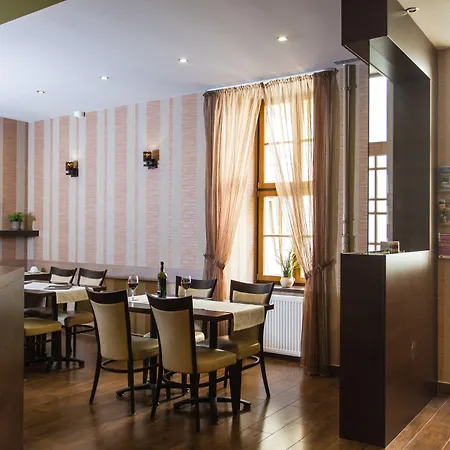 21 Hotell