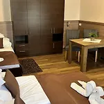 Hotel 21